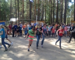 Праздник в оздоровительном лагере Мир